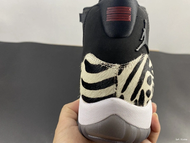 Air AR0715-010 Jordan 11 Animal Instinct 0212